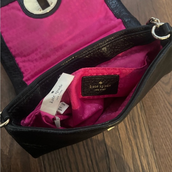 Kate Spade Astor Court Naomi Quilted Leather Crossbody Bag. Great condition! - Picture 5 of 13